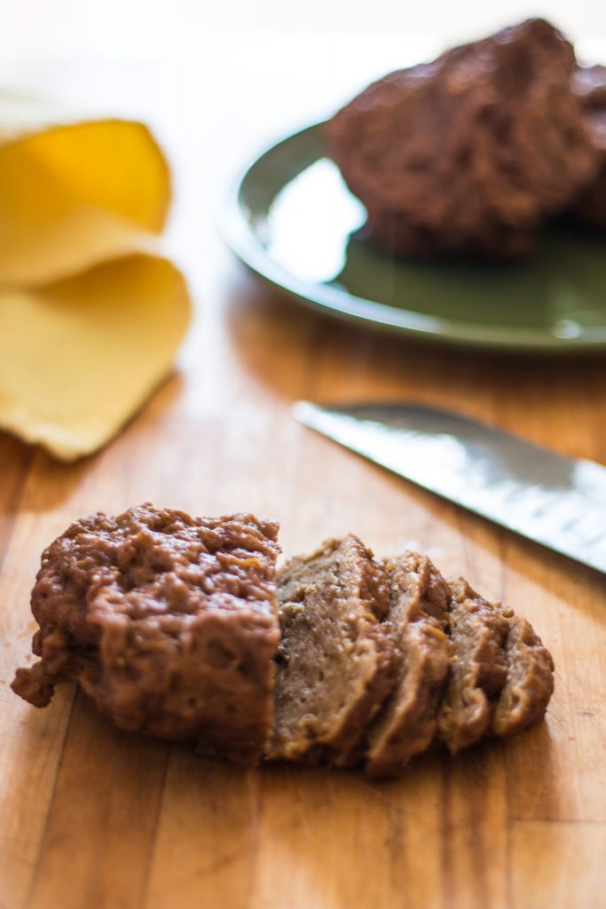 "Tastes Like Chicken" Seitan | www.thenutfreevegan.net