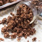 Simple and delicious vegan chocolate chia granola | www.thenutfreevegan.net