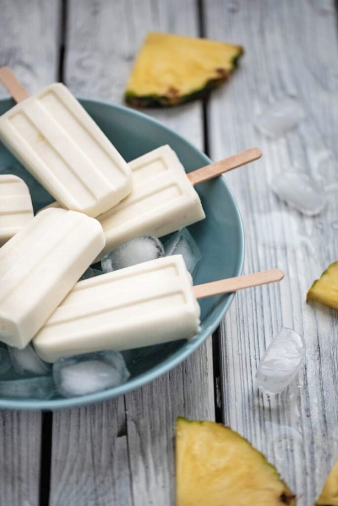 Easy and delicious vegan Piña Colada popsicles nutfreevegan