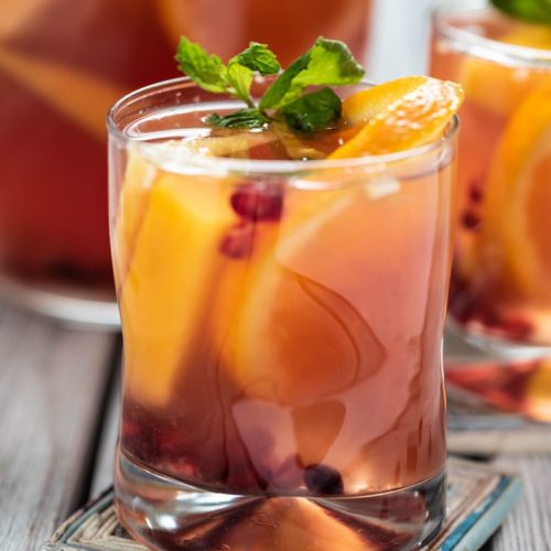 https://thenutfreevegan.net/wp-content/uploads/2018/05/Kombucha-Sangria-vegan-nutfreevegan-easy-delicious-recipe-2-500x500.jpg